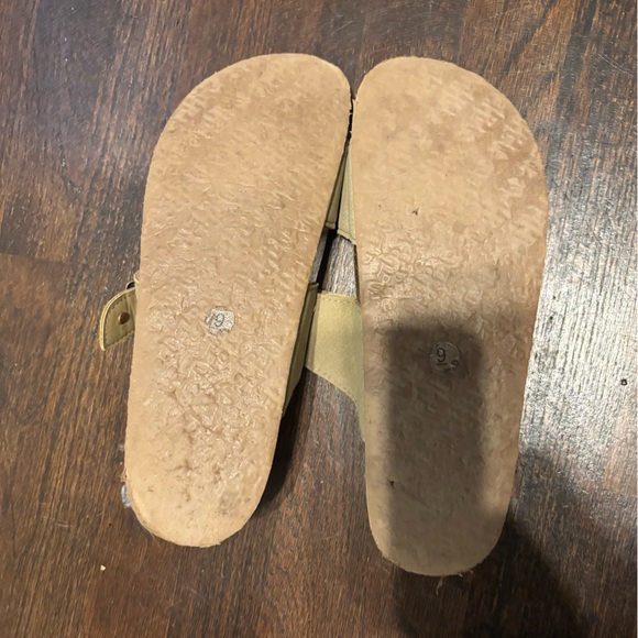 Clasp Slide Sandals - Picture 2 of 3